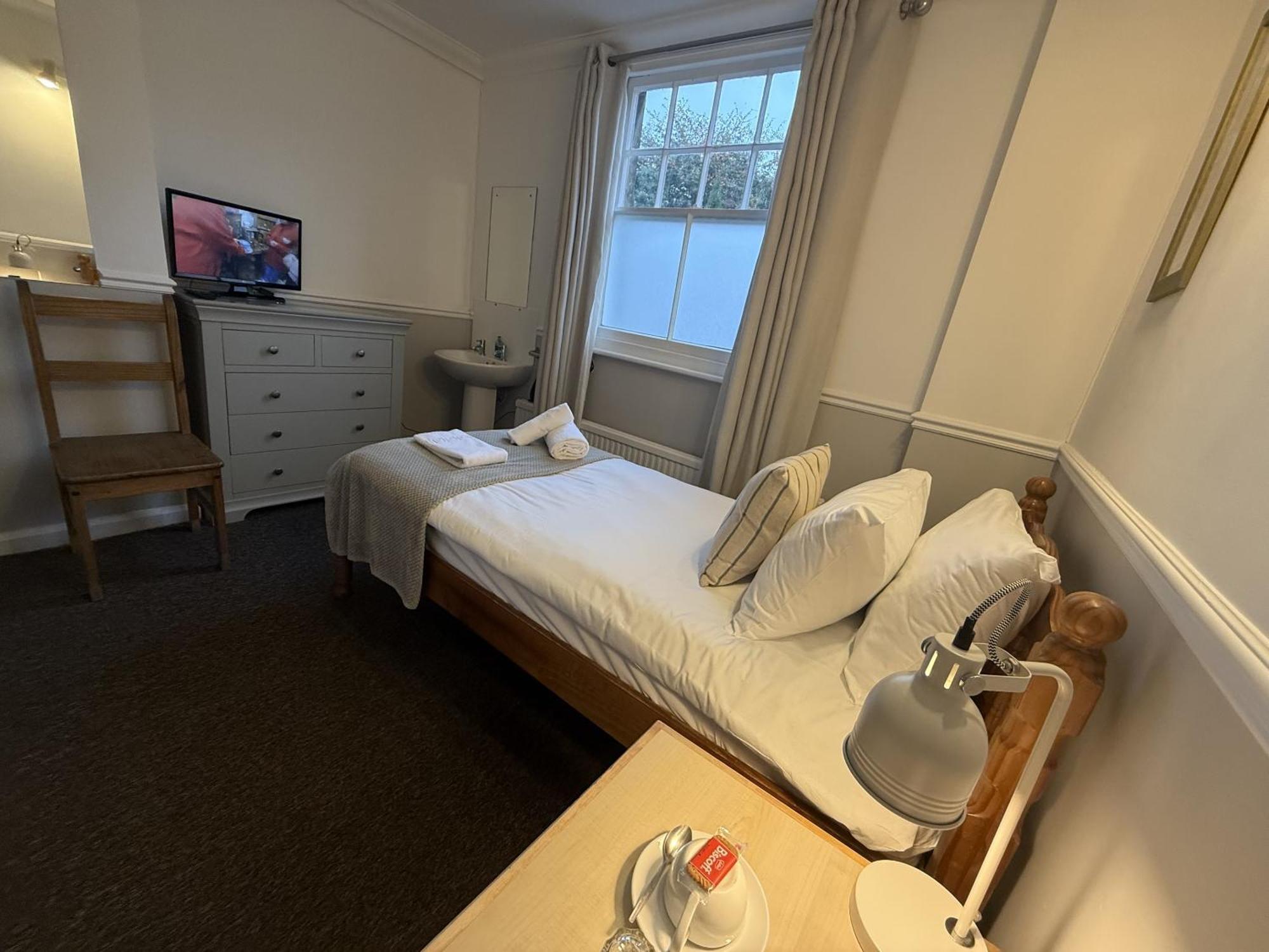 Standard Single Room with Shared Bathroom,1731406918:JPEG